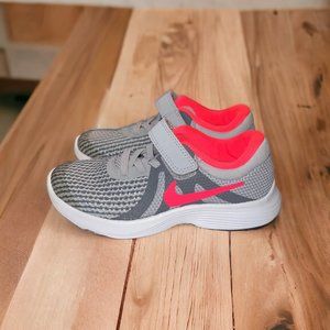 Nike Revolution 4 Wolf Gray Racer Pink Cool Running - Size 11C - 943306-003